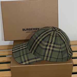 Burberry Icon Check Baseball Cap Green